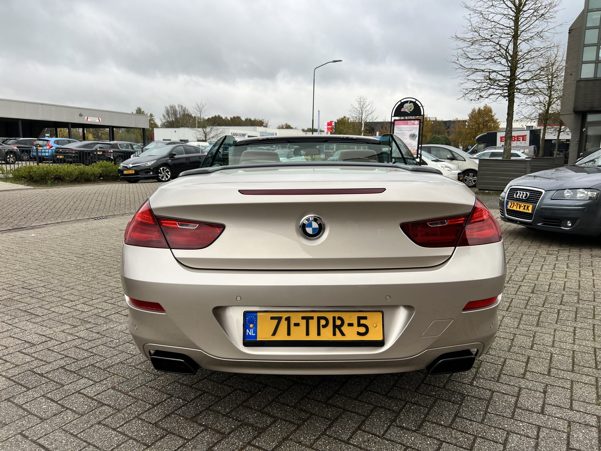 41315176-18.jpg