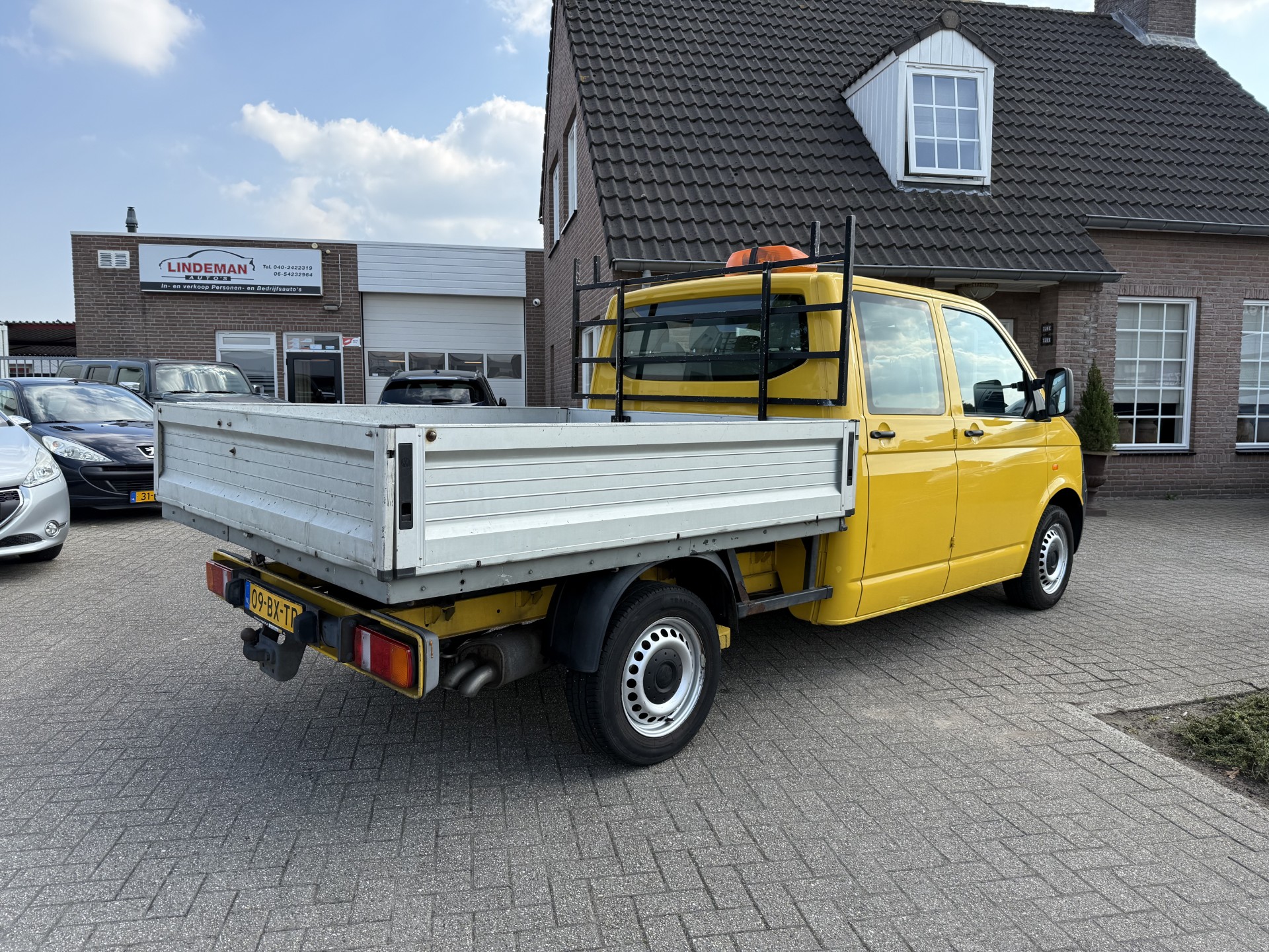 44500516-1.jpg