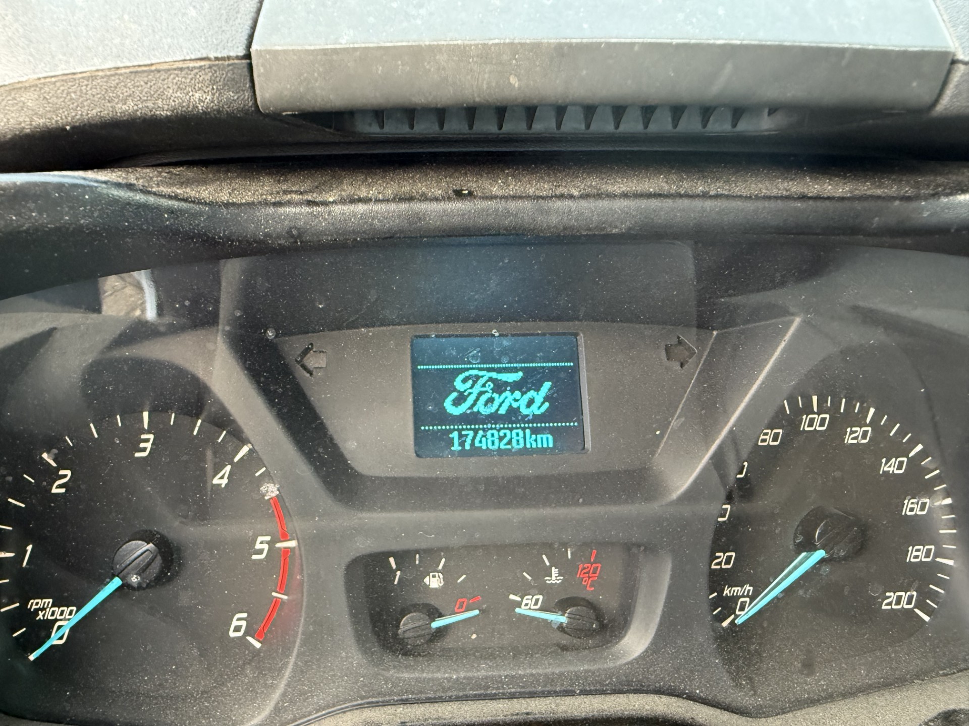 44832231-9.jpg