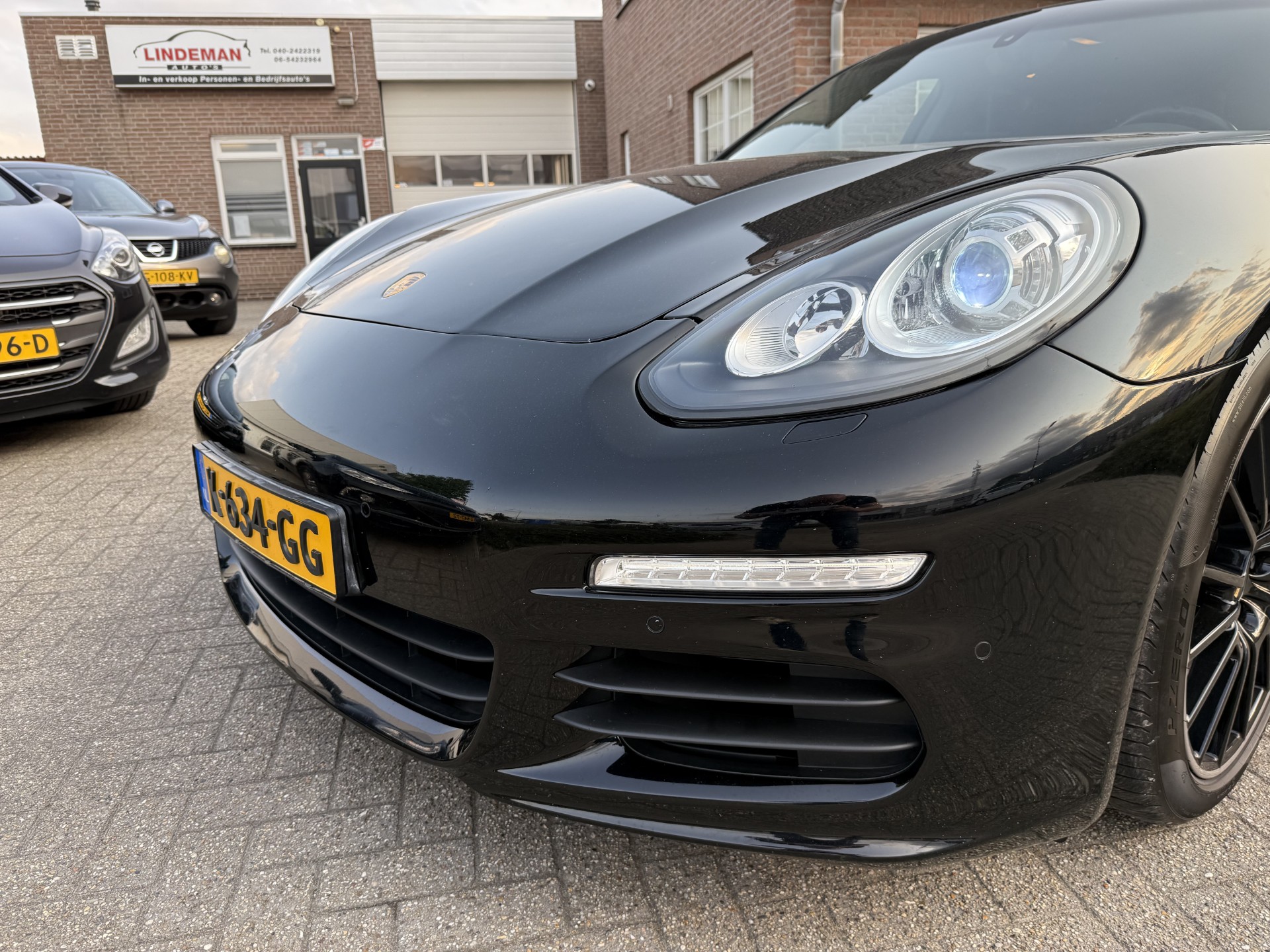 45444302-17.jpg