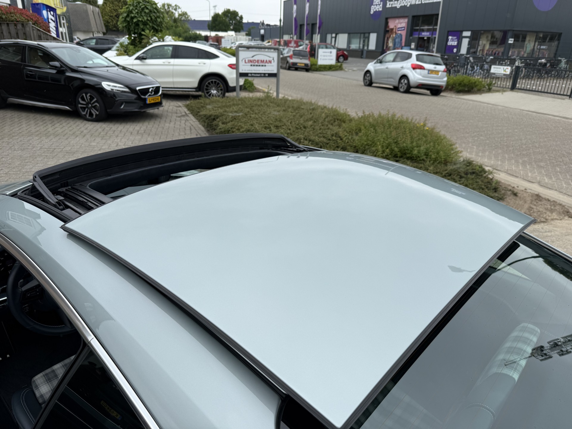 45603486-27.jpg