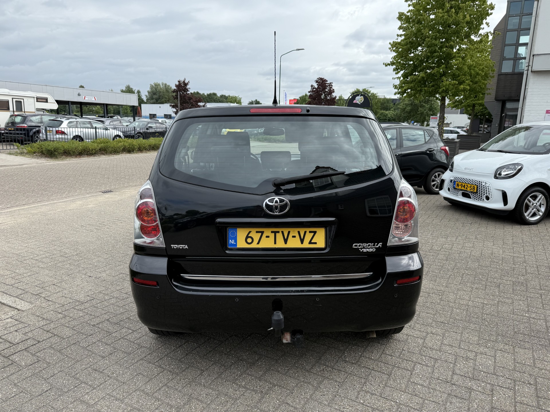 45904395-12.jpg