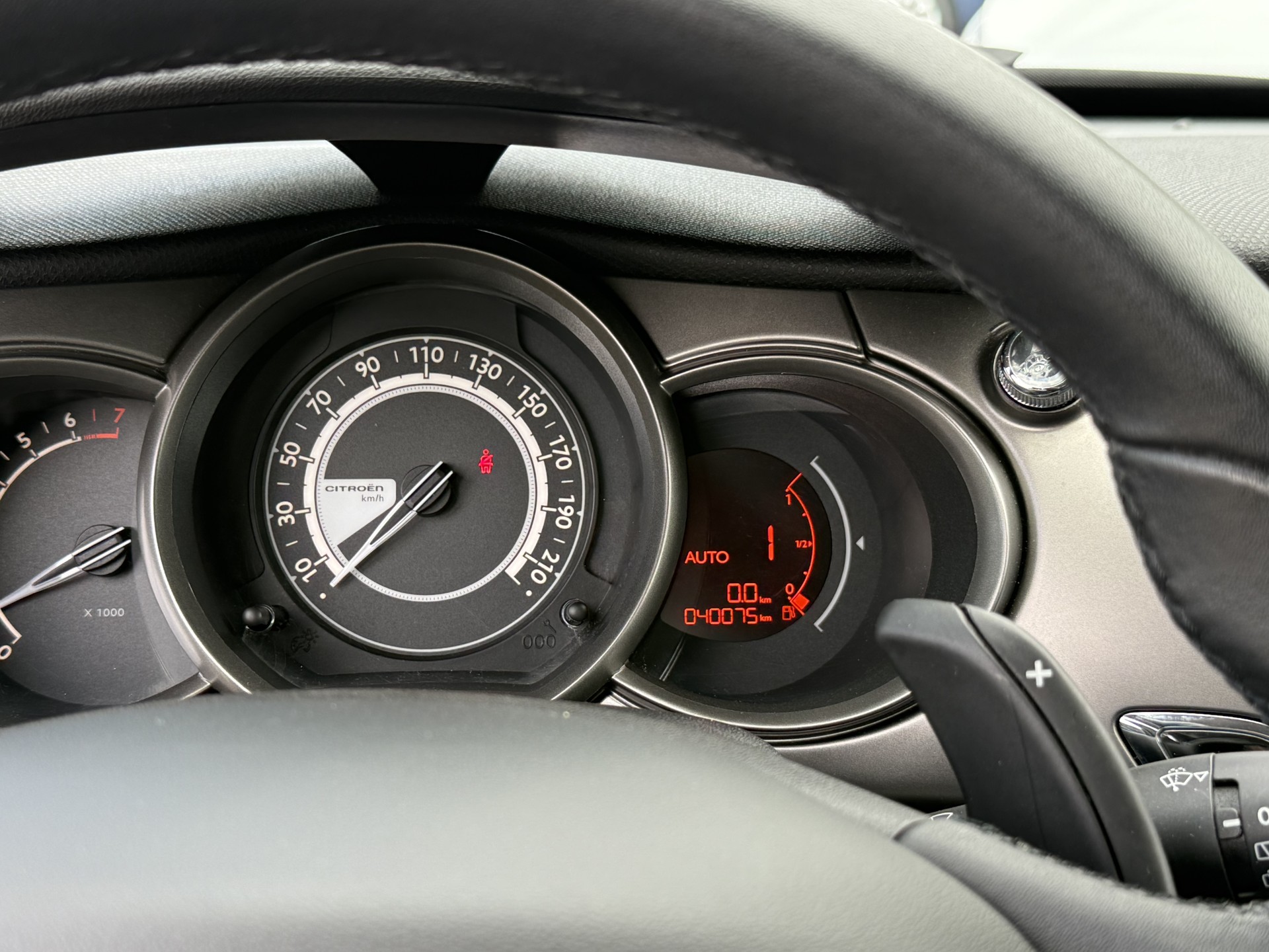 46200430-16.jpg