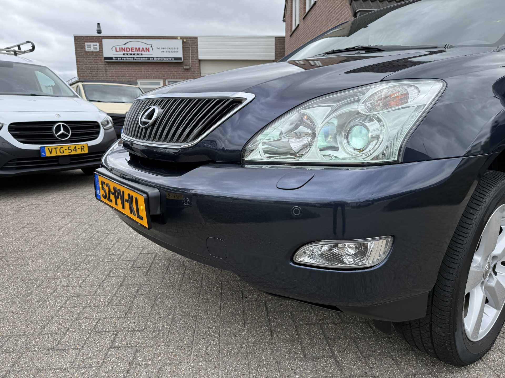 47375290-15.jpg